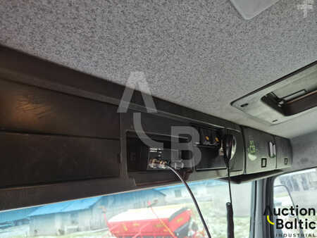 Kamion 2000 Volvo FH12 (12)