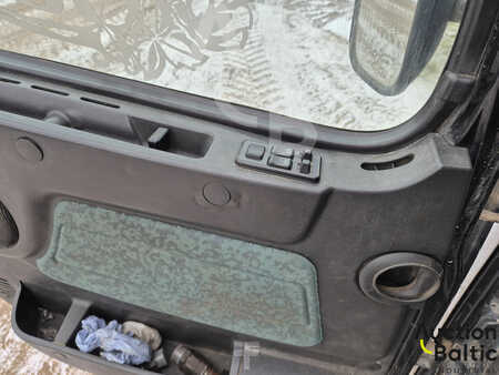 Kamion 2000 Volvo FH12 (13)