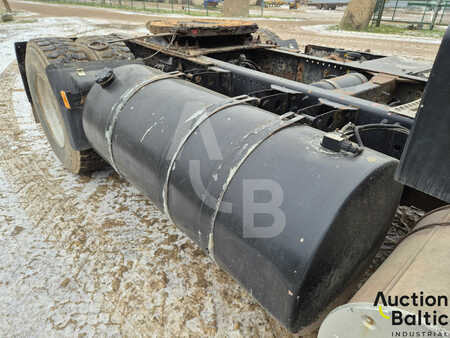 Kamion 2000 Volvo FH12 (15)