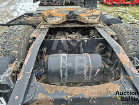 Kamion 2000 Volvo FH12 (19)