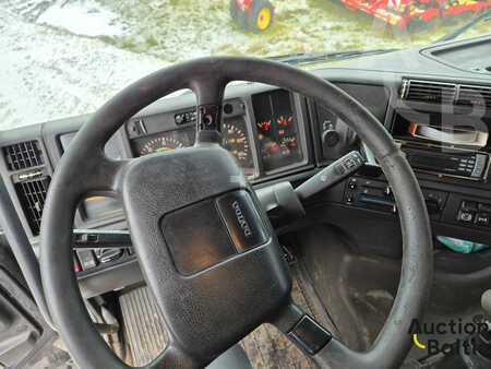 Kamion 2000 Volvo FH12 (7)