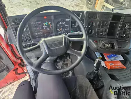 Lastebil 1996 Scania R144LB6X2NB460 (10)