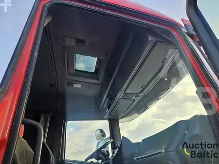 Lastebil 1996 Scania R144LB6X2NB460 (5)