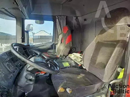 Lastebil 1996 Scania R144LB6X2NB460 (7)