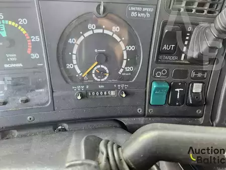 Lastebil 1996 Scania R144LB6X2NB460 (9)