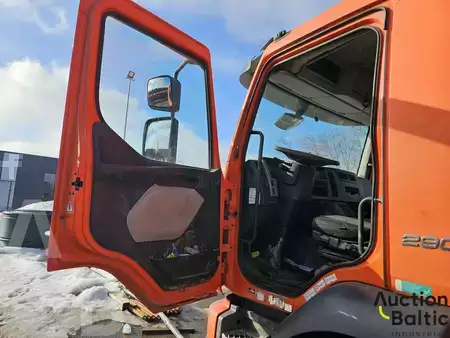 Lastbil 2010 Volvo FL 4X2 (7)