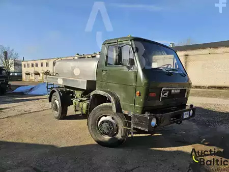 Ciężarówka 1992 MAN VW-MAN 8.150 (2)