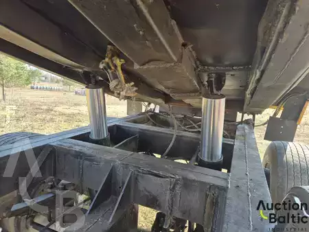 Remorques industrielles 2001 Chieftain  (7)