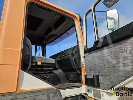 Camion 1993 MAN 26.322 (9)