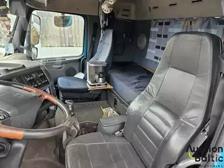 Lastbil 2006 Volvo FH480 (9)