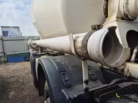 Teherautó-keverő 2008 Volvo FM400 (15)