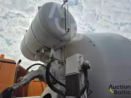 Teherautó-keverő 2008 Volvo FM400 (16)