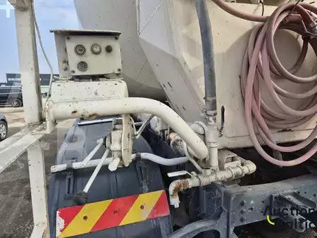 Teherautó-keverő 2008 Volvo FM400 (19)