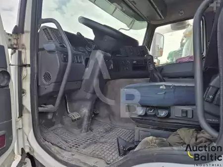 Teherautó-keverő 2008 Volvo FM400 (5)