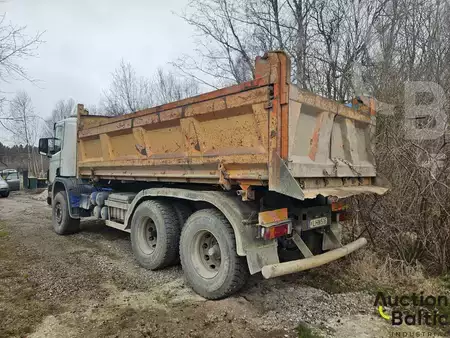 Truck 2001 Scania P 94 (2)