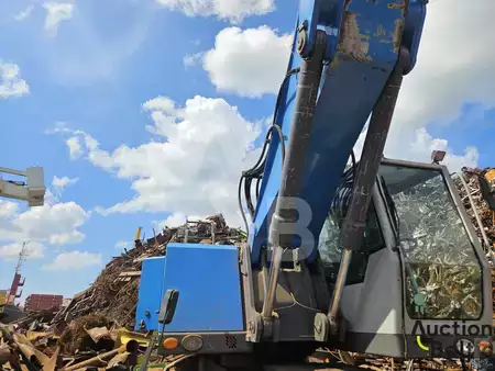 Escavatori gommati 2017 Fuchs MHL 350 (18)