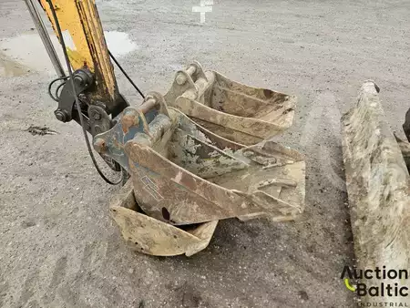 Minibagry 2013 Hyundai Robex 80 CR-9 (17)