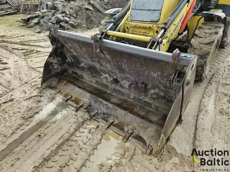 Rigid Backhoe Loader 2005 New Holland Construction LB 110 B-4 PT (17)