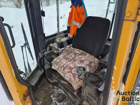 Grondschuivers 2013 Dressta TD10R (6)