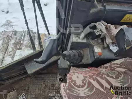 Grondschuivers 2013 Dressta TD10R (9)