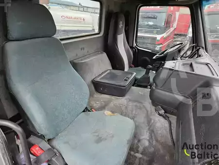 Truck mixer 2002 Volvo FM12 (10)