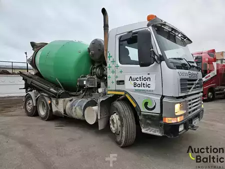 Truck mixer 2002 Volvo FM12 (2)