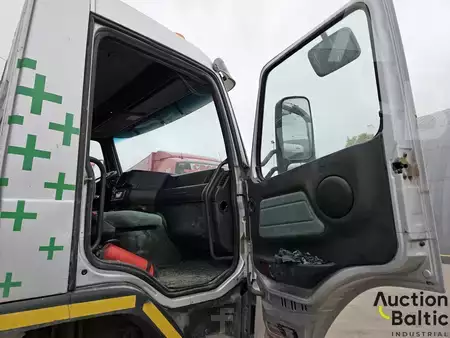 Truck mixer 2002 Volvo FM12 (7)