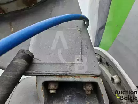 Truck mixer 2002 Volvo FM9 (10)