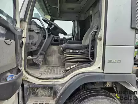 Truck mixer 2002 Volvo FM9 (7)