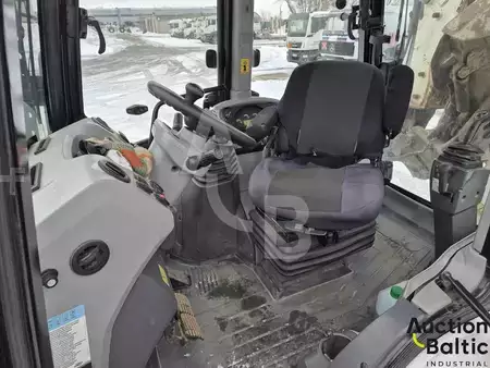 Rigid Backhoe Loader 2017 Caterpillar 444 F2 (7)