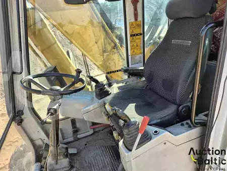 Mobilbagger 1999 Liebherr A 904 (12)