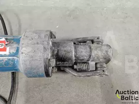 Piling hammers 2016 Makita HM1812 (3)