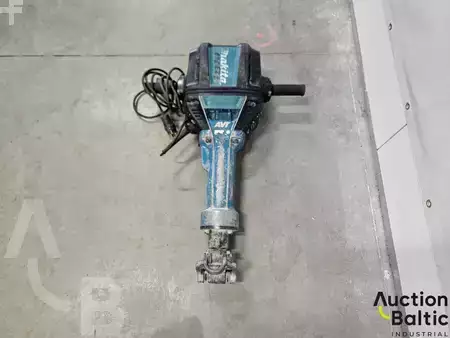 Piling hammers 2018 Makita HM1812 (3)