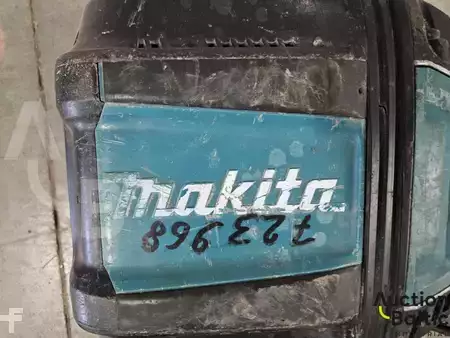 Piling hammers 2018 Makita HM1812 (5)