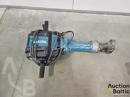Piling hammers 2018 Makita HM1812 (3)