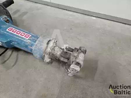 Piling hammers 2018 Makita HM1812 (4)