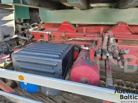 Lastbil 2001 Volvo FM12 6X4 (20)