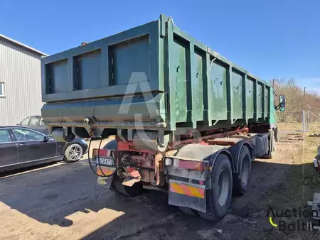 Lastbil 2001 Volvo FM12 6X4 (3)