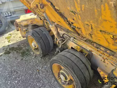 Kerékburkoló 1987 Demag DF 120 P (20)