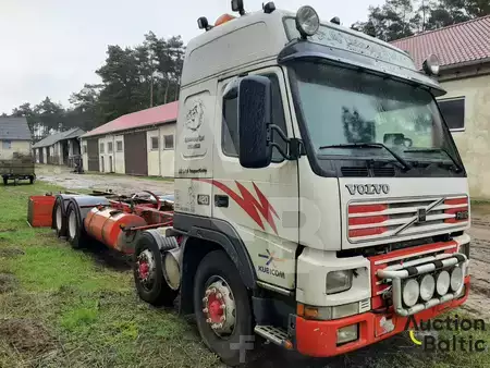 Lastbil 2000 Volvo FM12 (1)