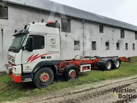 Lastbil 2000 Volvo FM12 (2)