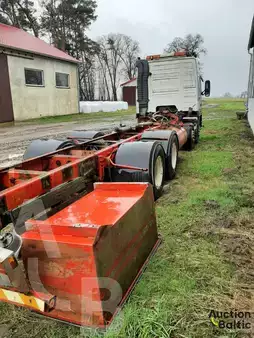 Lastbil 2000 Volvo FM12 (4)