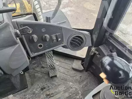 Pyöräkuormaajat 2005 Caterpillar 930 G (10)