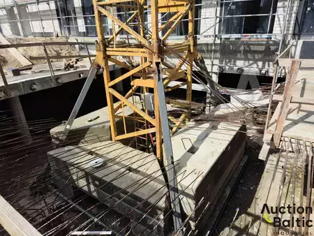 Obendrehkran 1991 Liebherr 112 ECH (13)