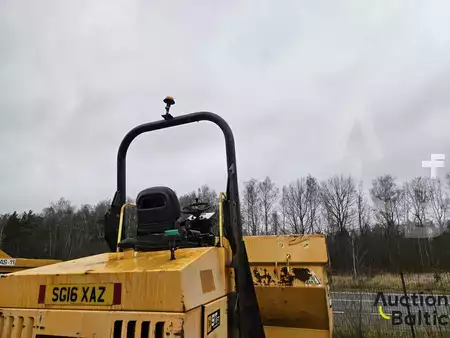 Zalomené klouby-dampry  2015 JCB 9TFT (9)
