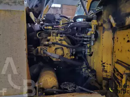 Pelle sur pneus 1995 Atlas 1604 (15)