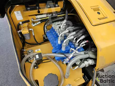Escavadora de rastos 2024 Sany SY80U (12)