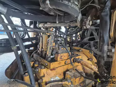 Pale Gommate 2004 Amkodor 333.2 (14)