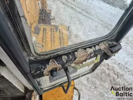 Pale Gommate 2004 Amkodor 333.2 (9)