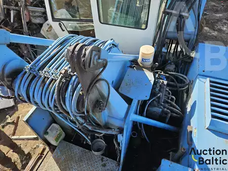 Escavatori gommati 2001 Fuchs MHL 320 (12)